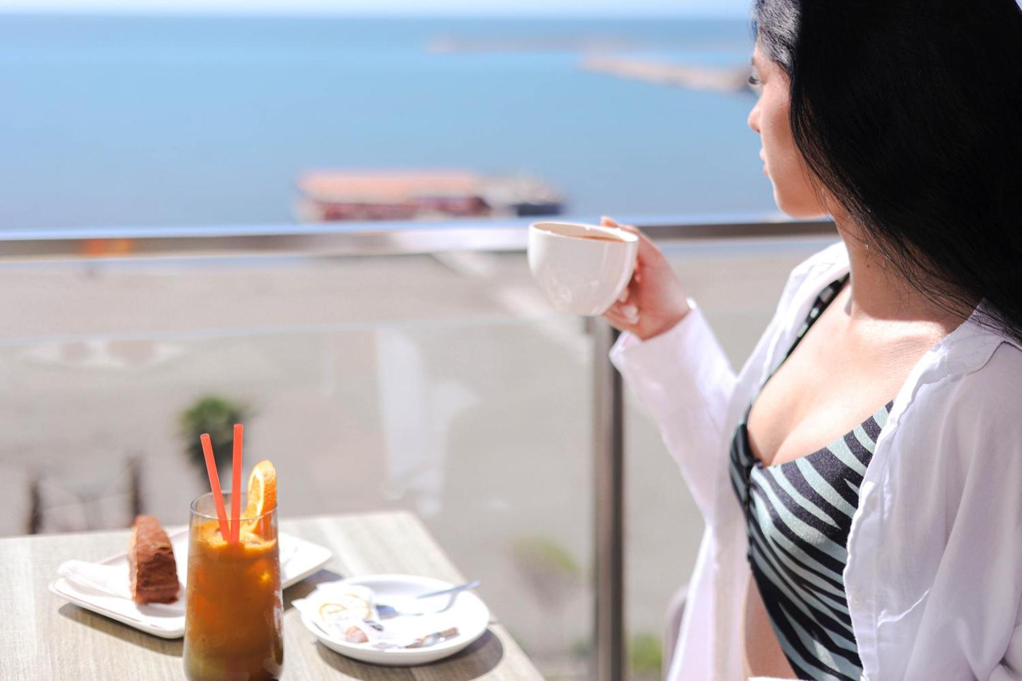 Hotel Frojd - Beach Front Resort Shengjin Exterior photo