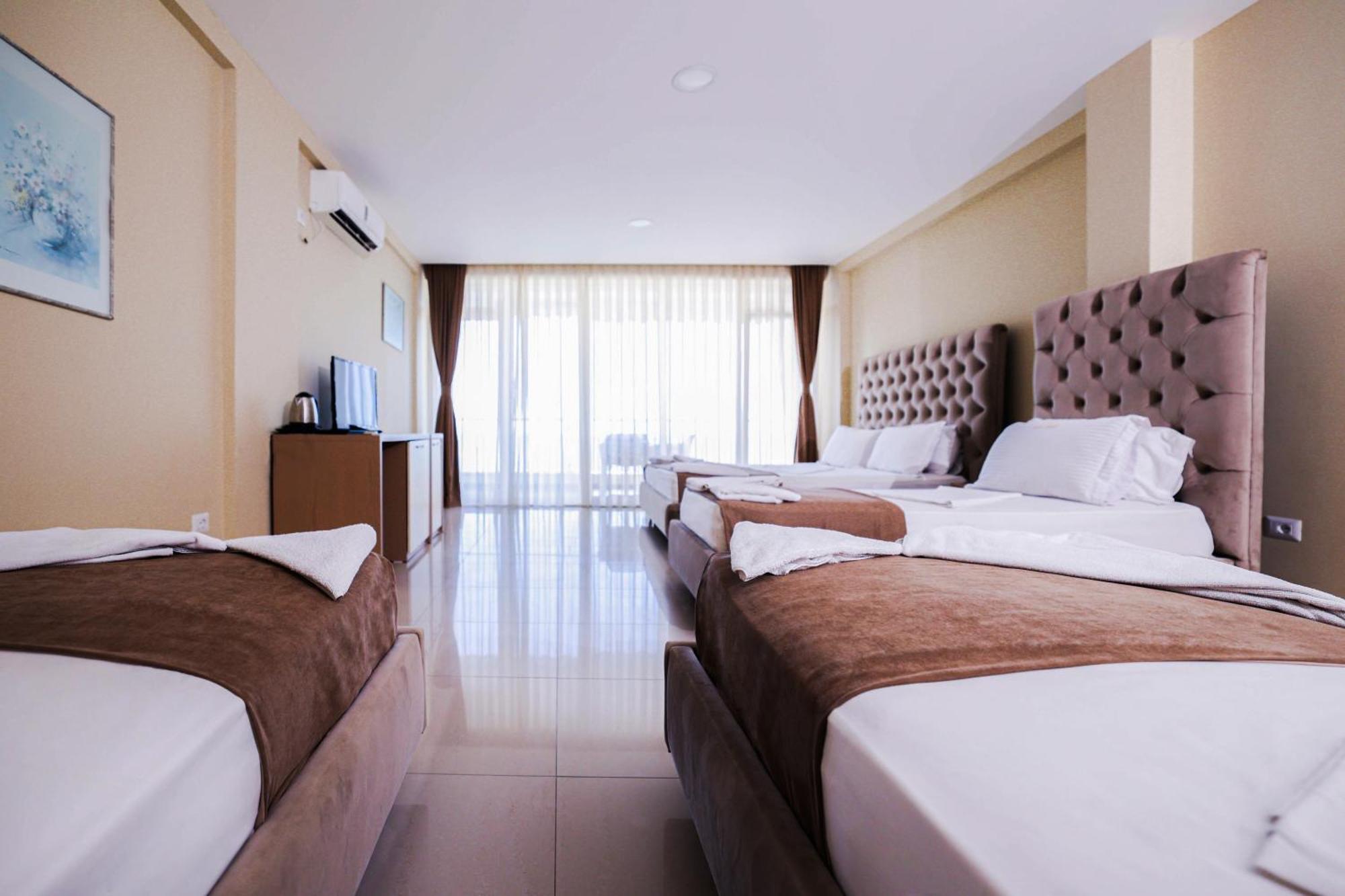 Hotel Frojd - Beach Front Resort Shengjin Exterior photo