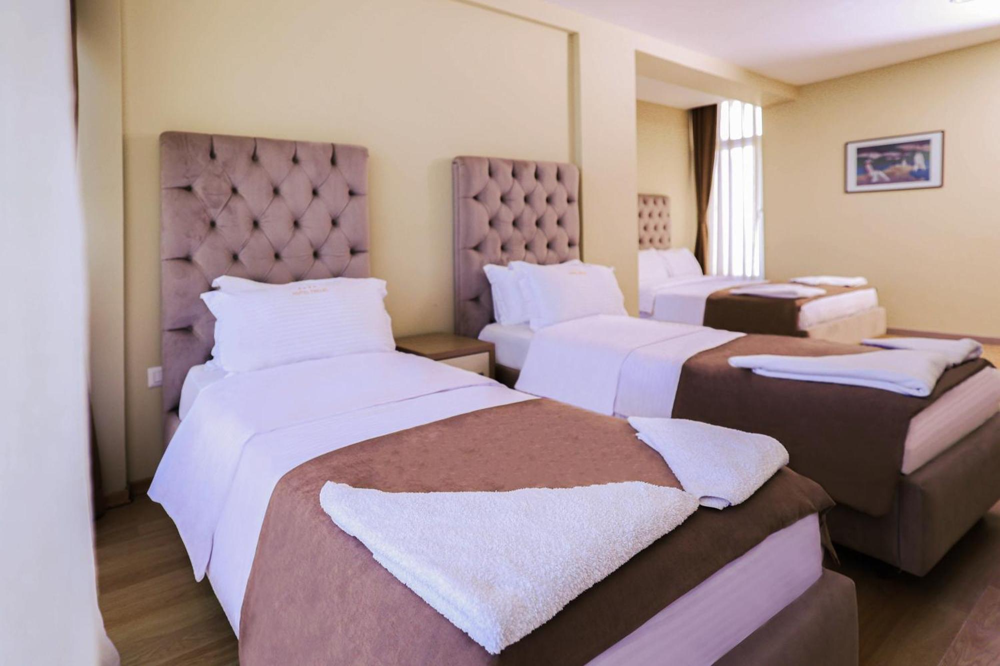 Hotel Frojd - Beach Front Resort Shengjin Exterior photo