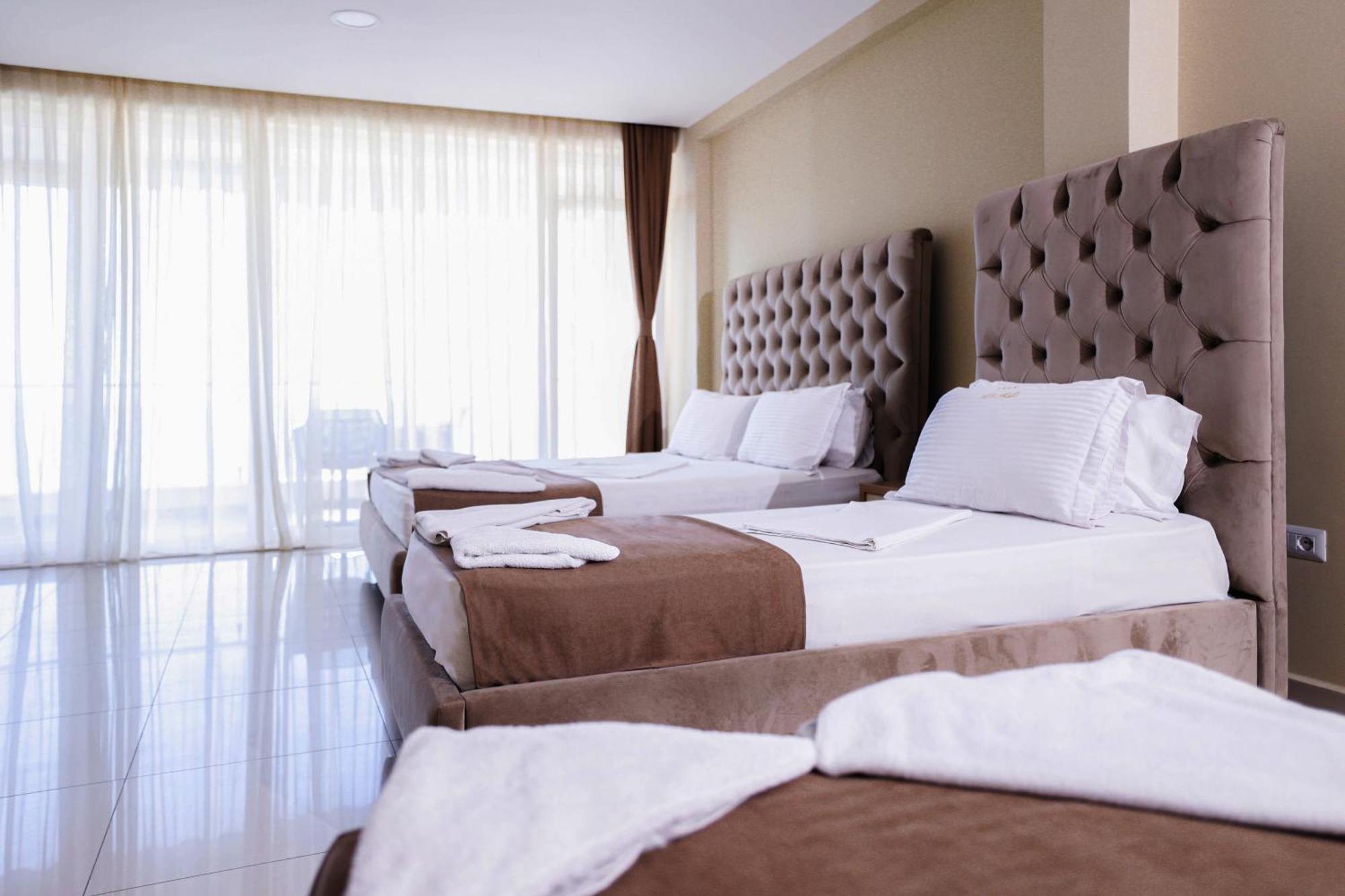 Hotel Frojd - Beach Front Resort Shengjin Exterior photo